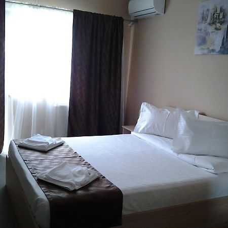 Hostel Nova Route Неводарі Екстер'єр фото