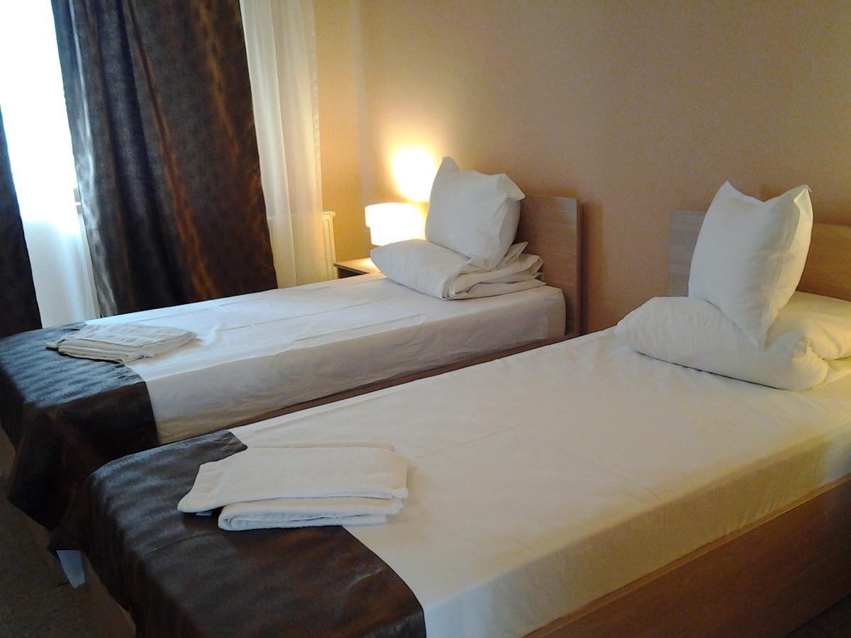 Hostel Nova Route Неводарі Екстер'єр фото