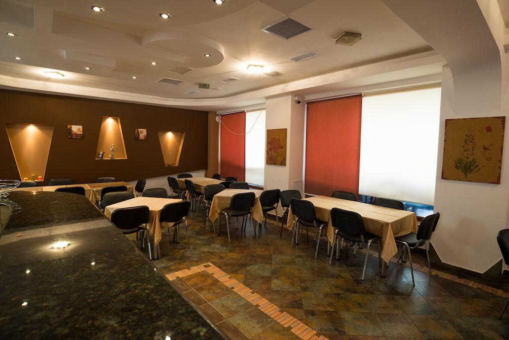Hostel Nova Route Неводарі Екстер'єр фото