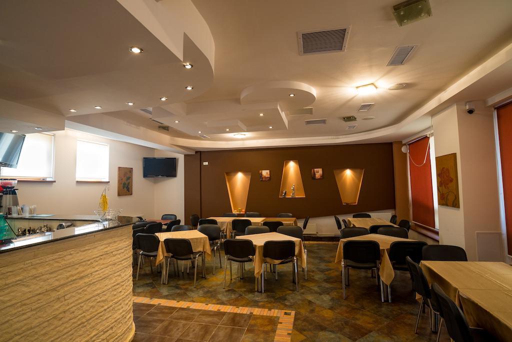 Hostel Nova Route Неводарі Екстер'єр фото